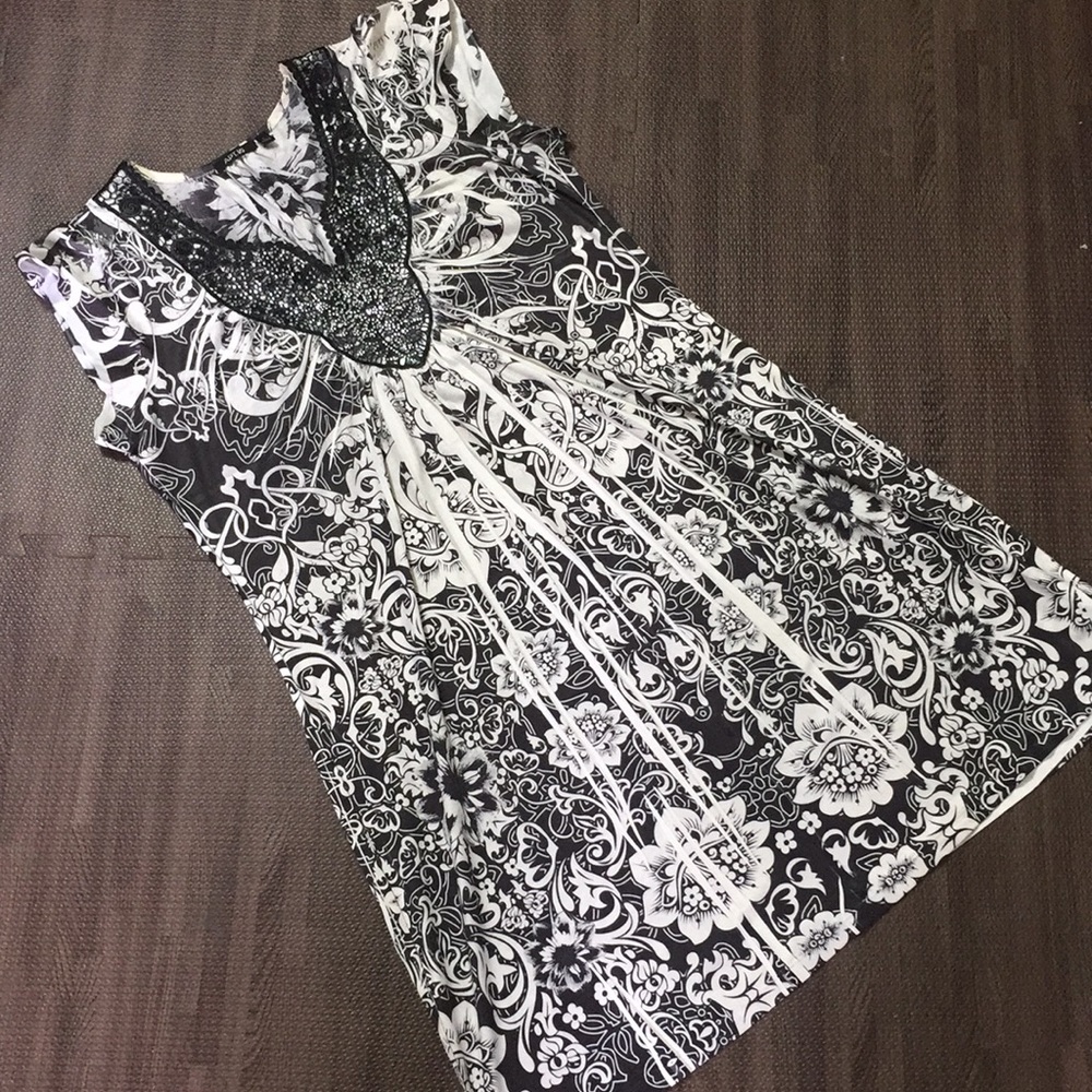 Apt. 9 Black & White Burnout Shortsleeve Dress